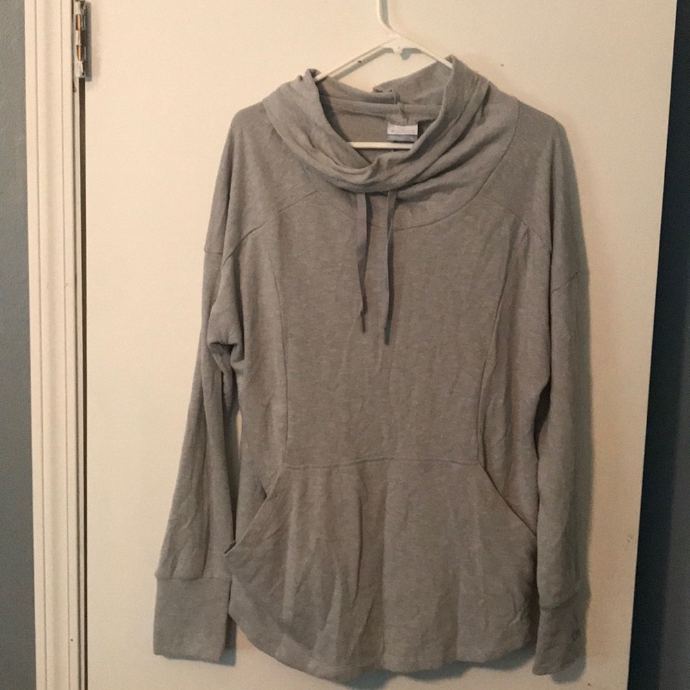 Columbia sweatshirt